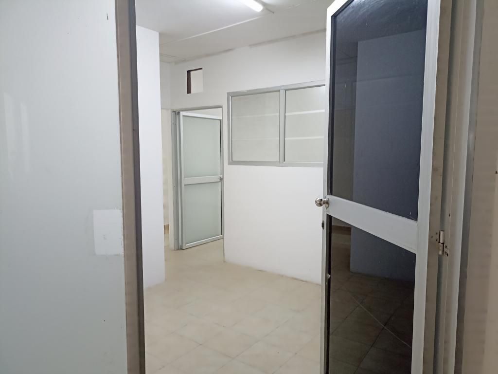 Local en arriendo Atlántico Barranquilla Altos Del Prado 35 m2 Habitaciones 0 Baños 0 Garajes 2 Precio $1001300