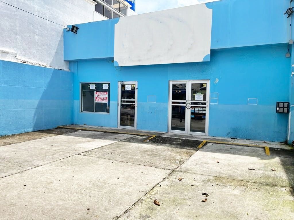 Local en arriendo Atlántico Barranquilla San Felipe 230 m2 Habitaciones 0 Baños 2 Garajes 1 Precio $10000000