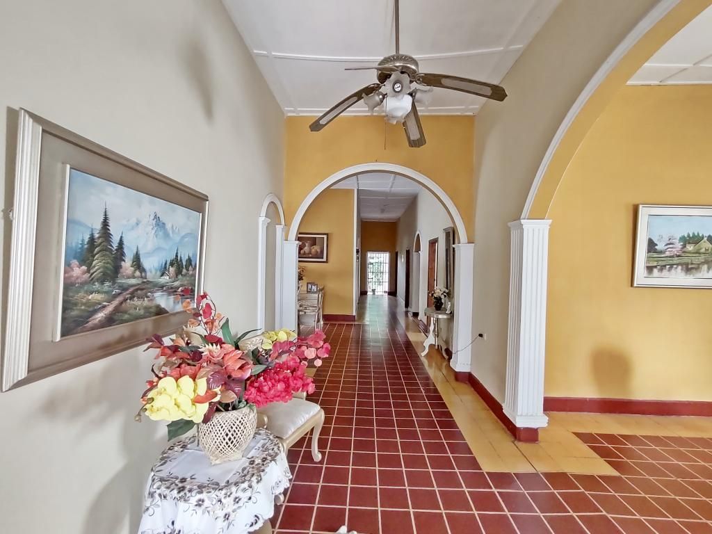 Casa en venta Atlántico Barranquilla Santana 750 m2 Habitaciones 3 Baños 2 Garajes 2 Precio $1200000000