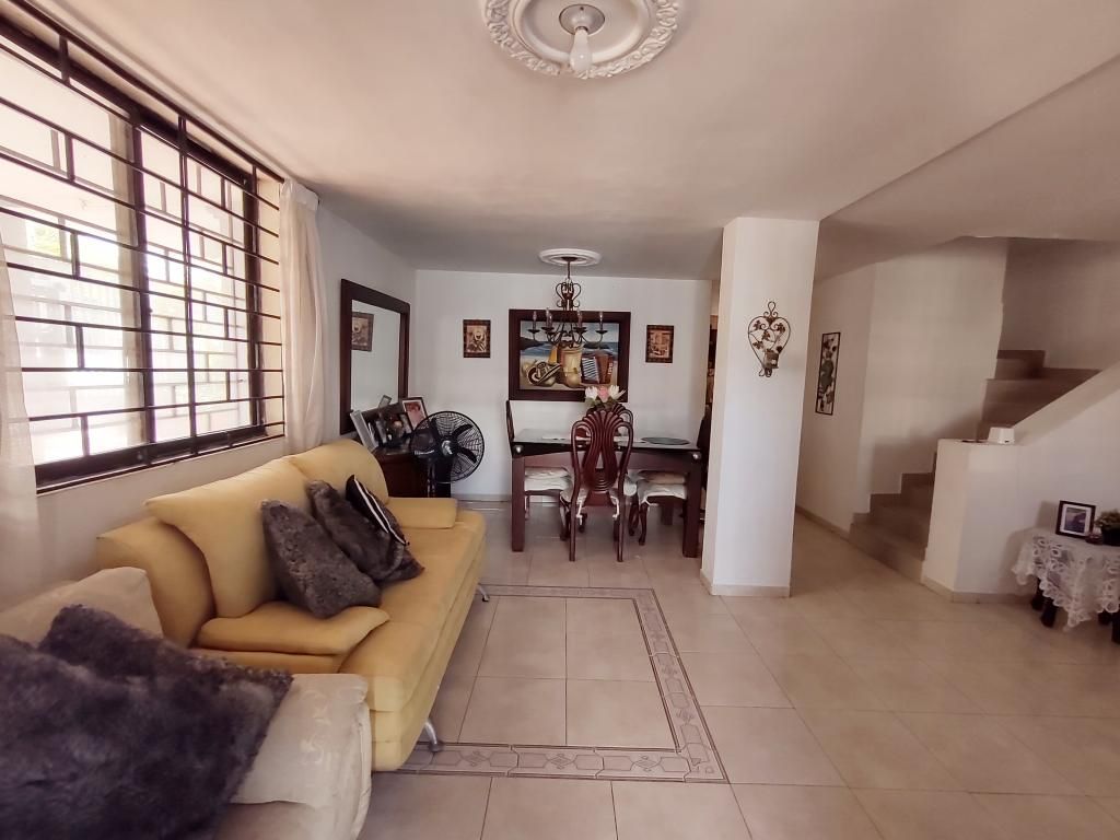 Casa en venta Atlántico Barranquilla Los Nogales 192 m2 Habitaciones 5 Baños 3 Garajes 4 Precio $600000000