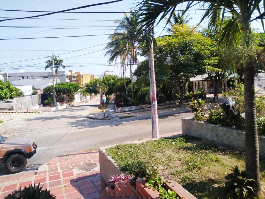 Casa en venta Atlántico Barranquilla La Cumbre 269 m2 Habitaciones 4 Baños 2 Garajes 3 Precio $700000000