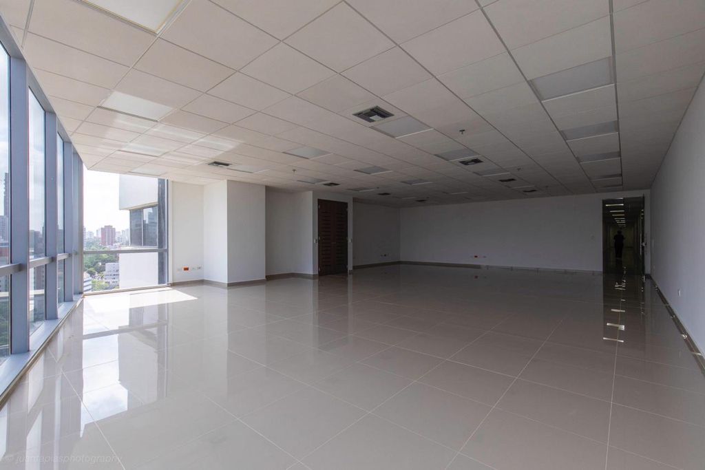 Oficina en venta Atlántico Barranquilla La Concepcion 114 m2 Habitaciones 0 Baños 1 Garajes 2 Precio $1000000000