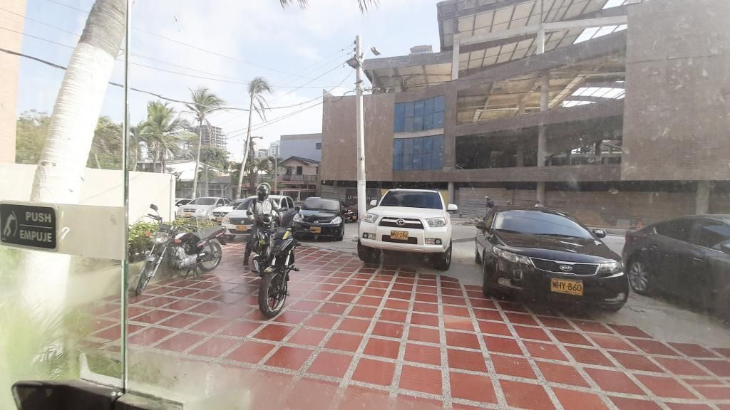 Local en arriendo Atlántico Barranquilla Paraiso 130 m2 Habitaciones 0 Baños 0 Garajes 2 Precio $4700000