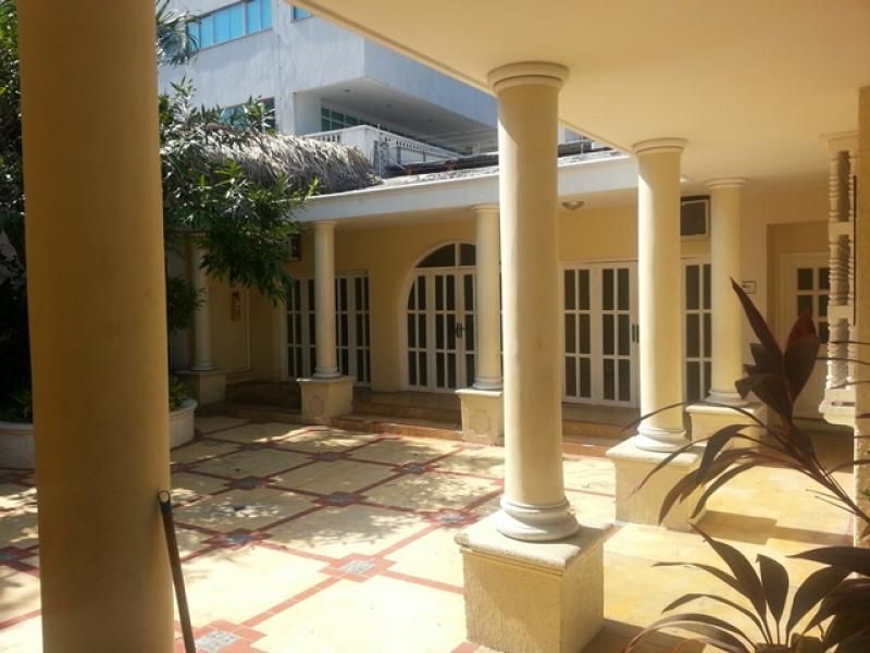 Casa en venta Atlántico Barranquilla El Prado 1000 m2 Habitaciones 9 Baños 6 Garajes 1 Precio $2800000000