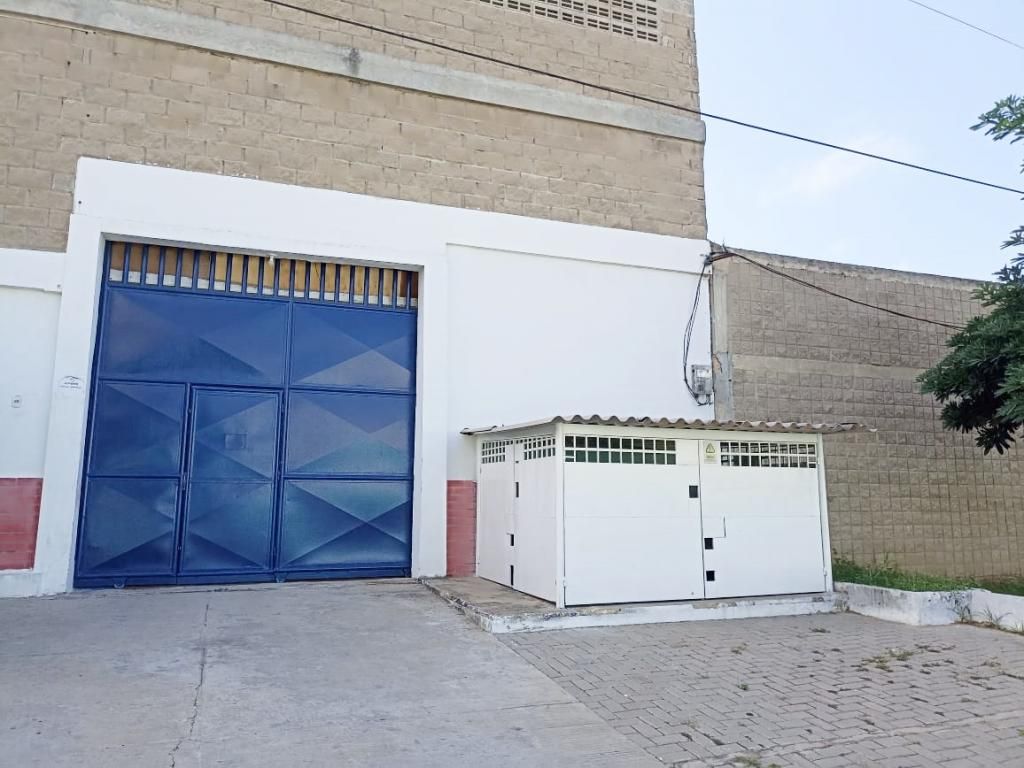 Bodega en venta Atlántico Barranquilla San Salvador 1240 m2 Habitaciones 0 Baños 6 Garajes 8 Precio $3000000000