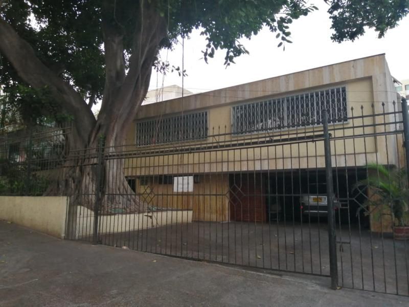 Casa en venta Atlántico Barranquilla San Vicente 607 m2 Habitaciones 6 Baños 6 Garajes 3 Precio $2700000000