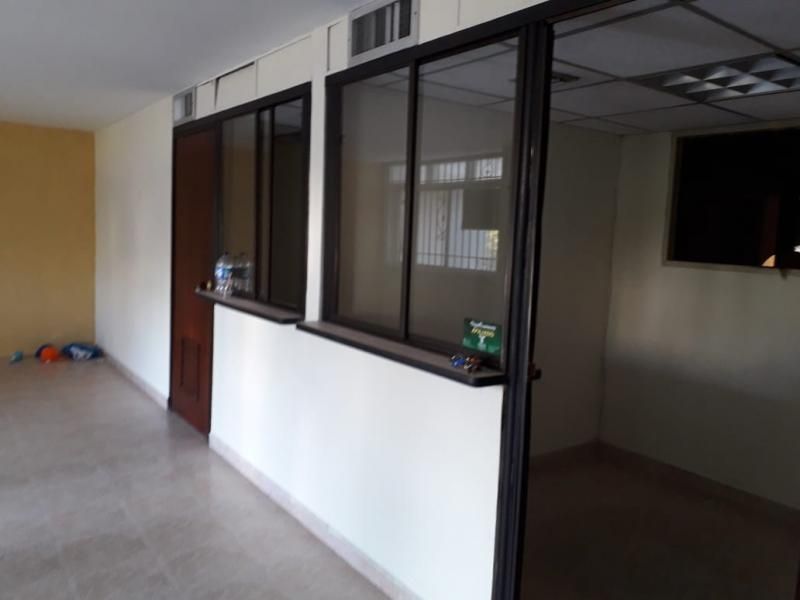 Oficina en arriendo Atlántico Barranquilla El Prado 168 m2 Habitaciones 0 Baños 4 Garajes 1 Precio $3500000