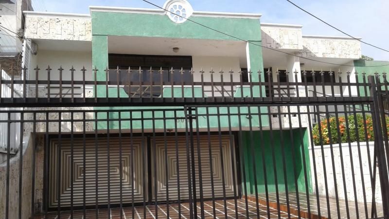 Casa en venta Atlántico Barranquilla Ciudad Jardin 350 m2 Habitaciones 4 Baños 3 Garajes 4 Precio $900000000