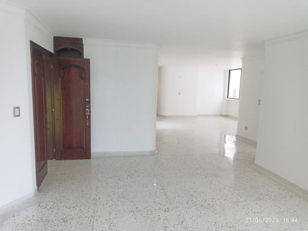 Apartamento en venta Atlántico Barranquilla Altos Del Prado 240 m2 Habitaciones 3 Baños 4 Garajes 2 Precio $740000000