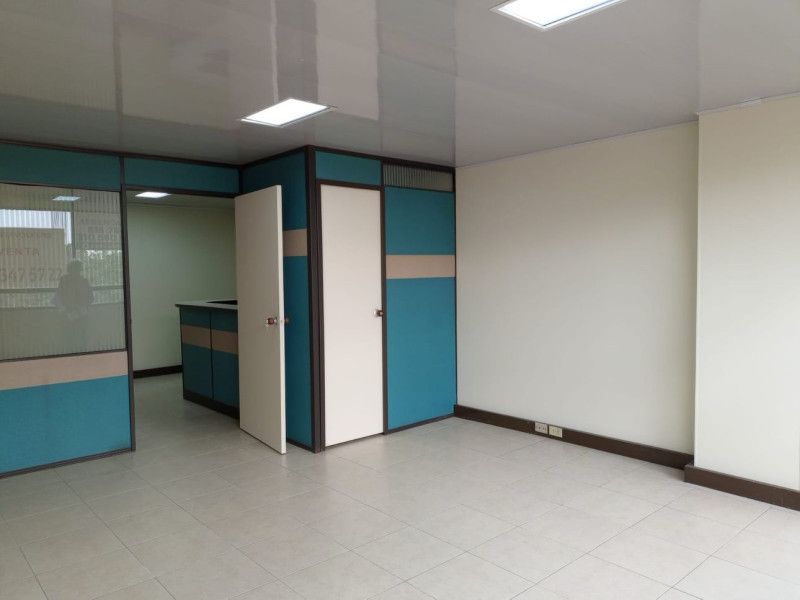 Oficina en venta Cundinamarca Bogotá Lago Gaitan 38 m2 Habitaciones 0 Baños 1 Garajes 1 Precio $290000000