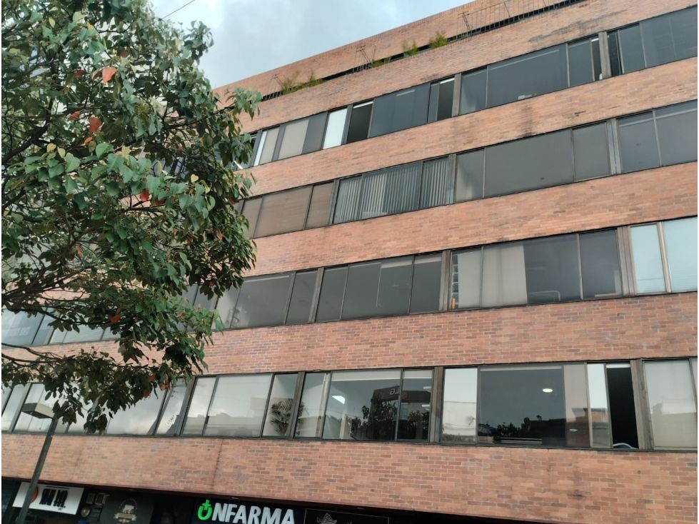 Consultorio en venta Cundinamarca Bogotá Chico Norte Et Ii 40 m2 Habitaciones 0 Baños 1 Garajes 1 Precio $335000000