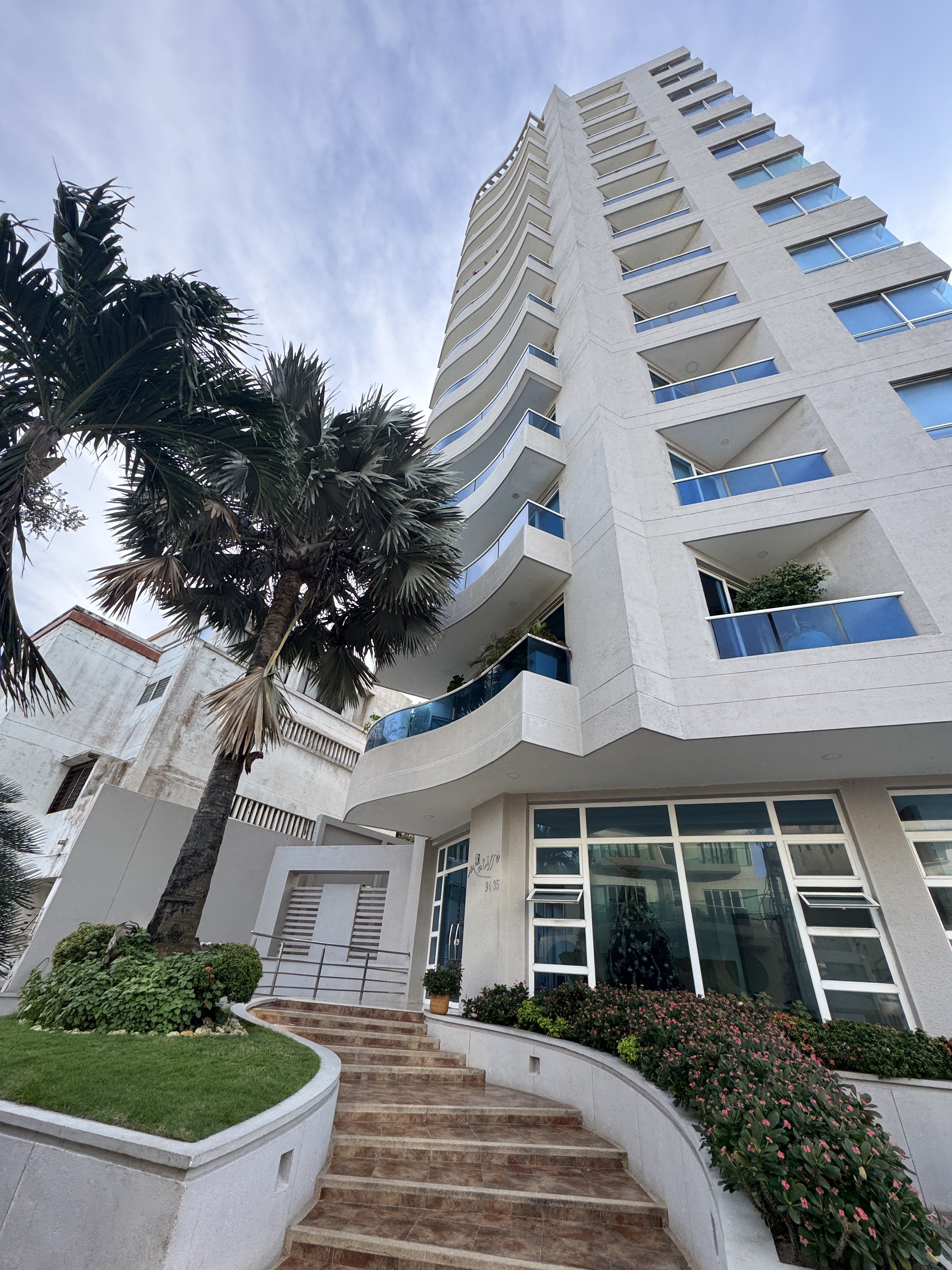 Apartamento en arriendo Atlántico Barranquilla Altos De Riomar 231 m2 Habitaciones 3 Baños 3 Garajes 2 Precio $4400000