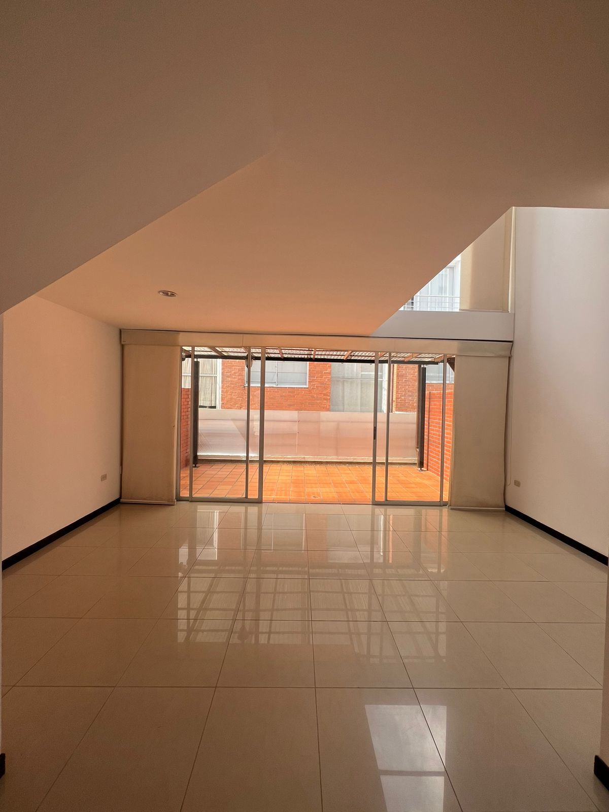 Casa en arriendo Risaralda Pereira Portal De San Joaquin I 300 m2 Habitaciones 3 Baños 4 Garajes 3 Precio $2900000