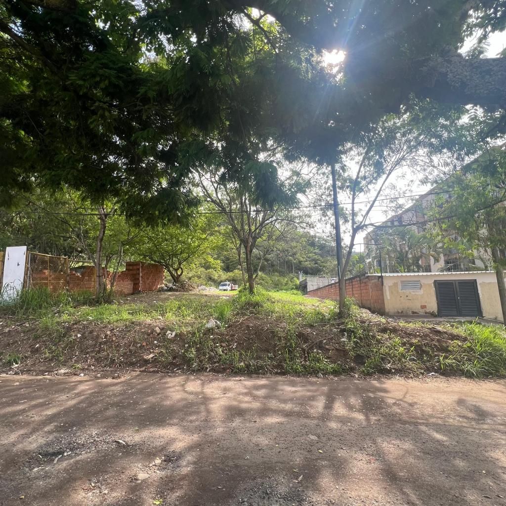 Lote en venta Valle Del Cauca Cali Sector La Luisa Bella Suiza 991 m2 Habitaciones 0 Baños 0 Garajes 0 Precio $991000000