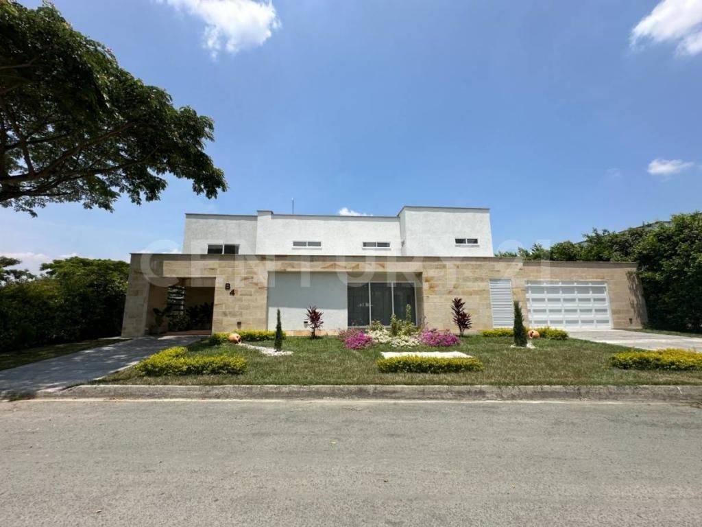 Casa en venta Bolívar Altos Del Rosario Altos Del Rosario 700 m2 Habitaciones 5 Baños 17 Garajes 4 Precio $2200000000