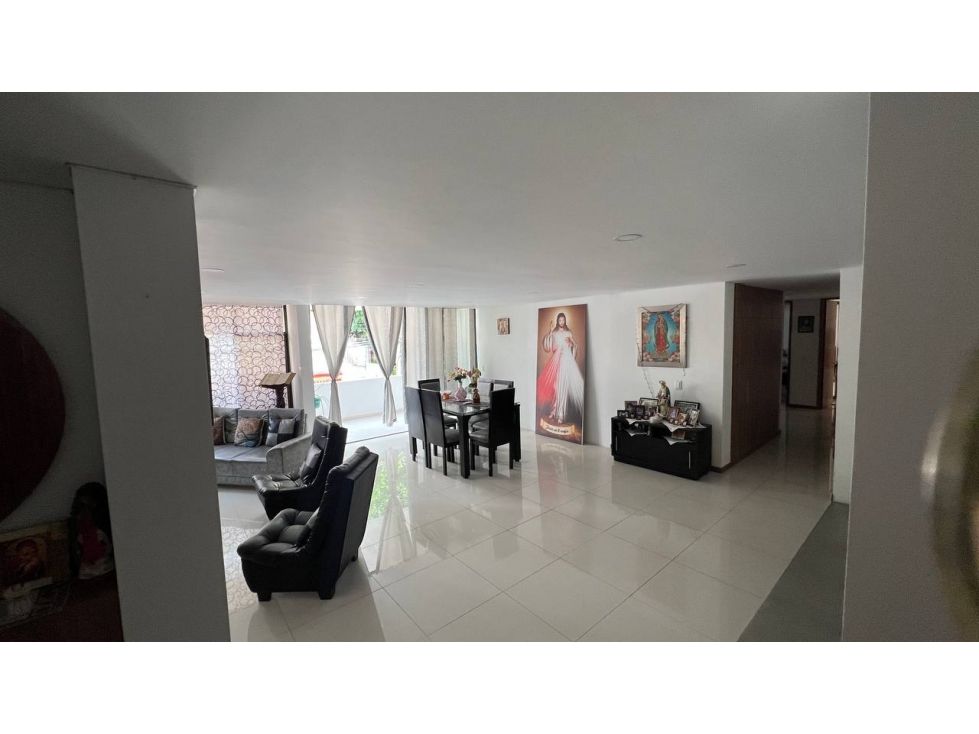 Apartamento en venta Valle Del Cauca Cali Santa Mónica 173 m2 Habitaciones 4 Baños 4 Garajes 2 Precio $550000000