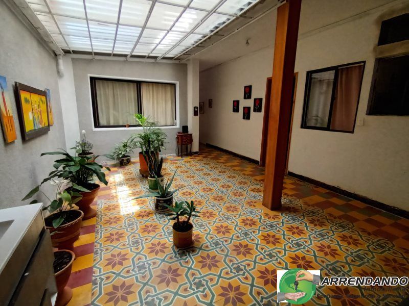 Casa en venta Antioquia Itagüí Asturias 228 m2 Habitaciones 4 Baños 2 Garajes 0 Precio $750000000