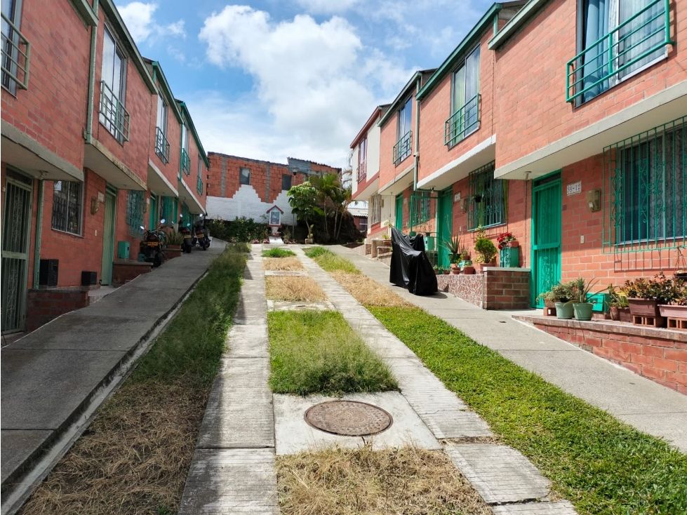 Casa en venta Risaralda Pereira Departamento 64 m2 Habitaciones 4 Baños 2 Garajes 0 Precio $230000000