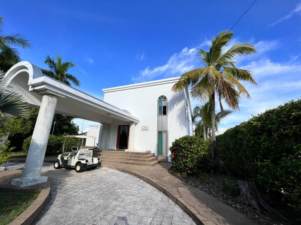 Casa en venta Cundinamarca Girardot Cn Campestre El Peñon Sc I 500 m2 Habitaciones 4 Baños 5 Garajes 8 Precio $1750000000