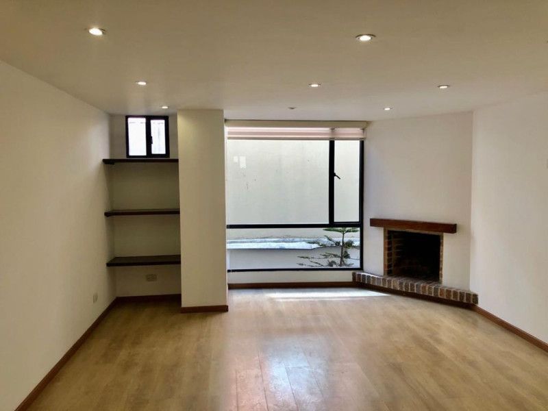 Apartamento en venta Cundinamarca Bogotá María Cristina 77 m2 Habitaciones 3 Baños 2 Garajes 1 Precio $480000000