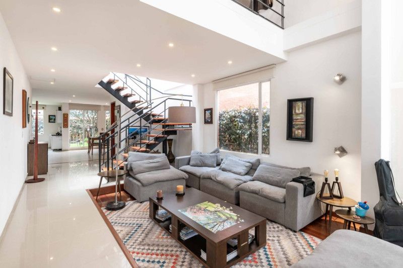 Casa en venta Cundinamarca Cajicá Cn Chalets De Cajica 219 m2 Habitaciones 4 Baños 3 Garajes 5 Precio $1350000000