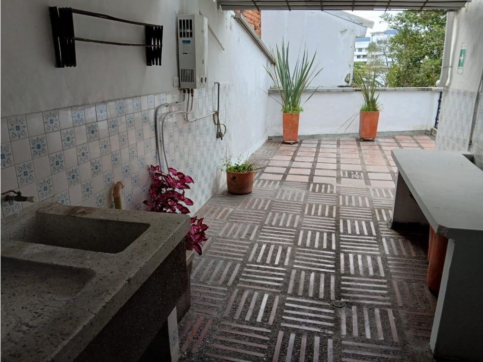 Casa en arriendo Risaralda Pereira San Jose 380 m2 Habitaciones 5 Baños 5 Garajes 2 Precio $8000000