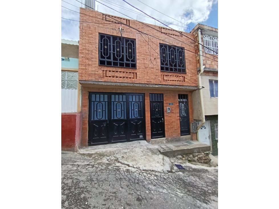 Casa en venta Cundinamarca Bogotá Villa Anita 140 m2 Habitaciones 5 Baños 4 Garajes 2 Precio $200000000