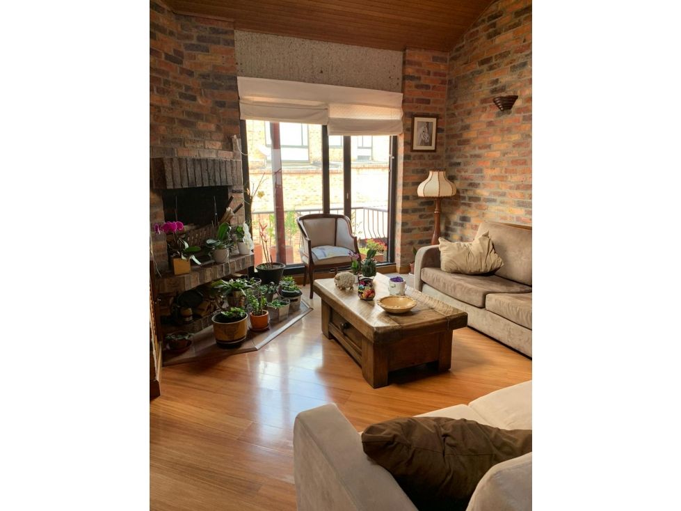 Casa en venta Cundinamarca Bogotá Cedro Narvaez 169 m2 Habitaciones 3 Baños 4 Garajes 1 Precio $850000000