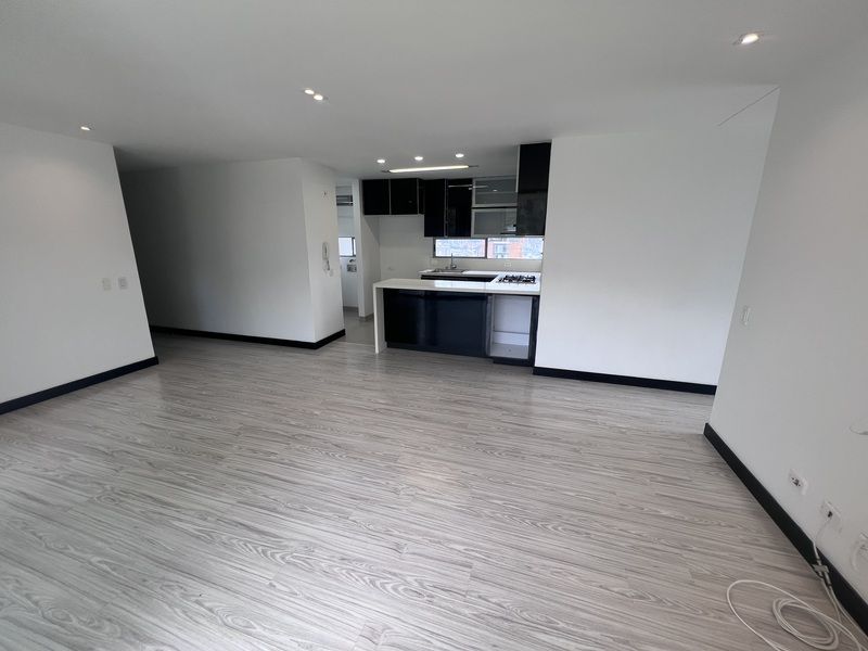 Apartamento en arriendo Antioquia Medellín Santo Domingo Savio No1 85 m2 Habitaciones 3 Baños 3 Garajes 1 Precio $5700000