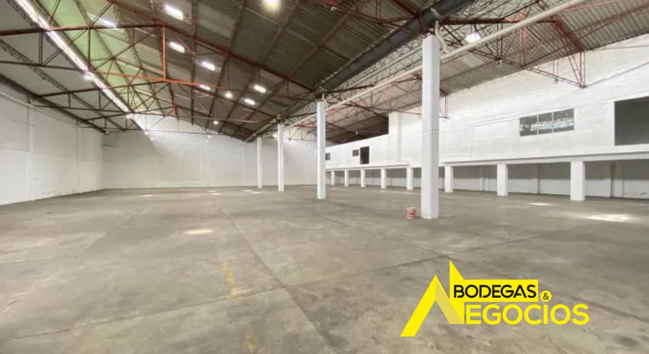 Bodega en arriendo Antioquia Itagüí Cr Doña Maria Del Sur Et Iii 2200 m2 Habitaciones 0 Baños 13 Garajes 3 Precio $50000000