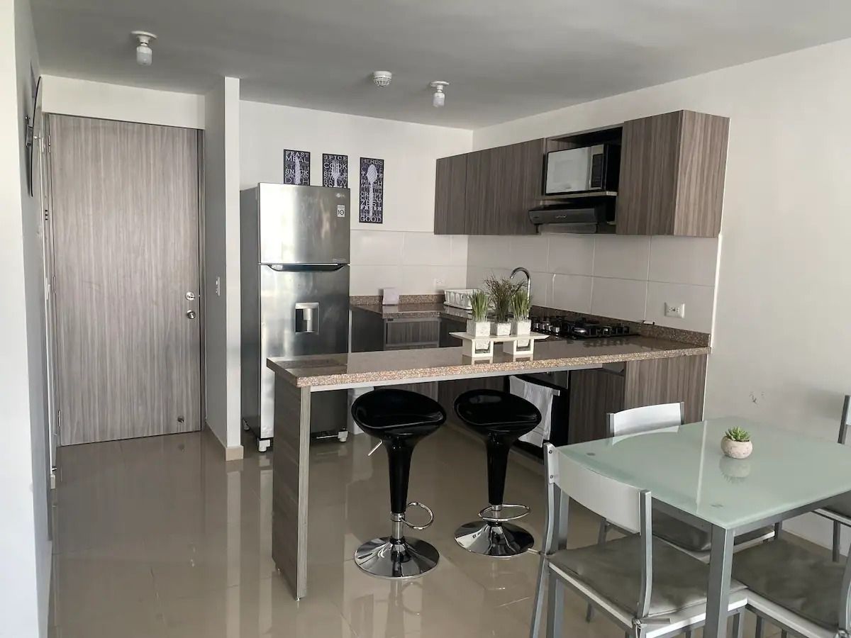Apartamento en arriendo o venta Risaralda Dosquebradas Cr Sandalo 72 m2 Habitaciones 3 Baños 2 Garajes 2 Precio venta $335000000 Precio arriendo $2600000