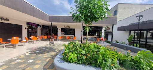 Local en arriendo Risaralda Dosquebradas La Carmelita 15 m2 Habitaciones 0 Baños 1 Garajes 1 Precio $1250000