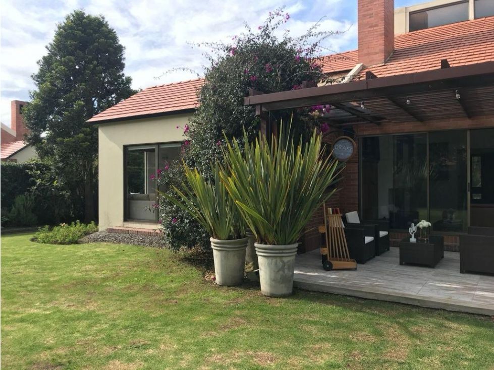 Casa en venta Cundinamarca Bogotá Casa Blanca 406 m2 Habitaciones 4 Baños 5 Garajes 2 Precio $2200000000