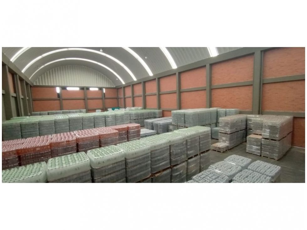 Bodega en arriendo Cundinamarca Cota Cota 1700 m2 Habitaciones 0 Baños 10 Garajes 10 Precio $38300000