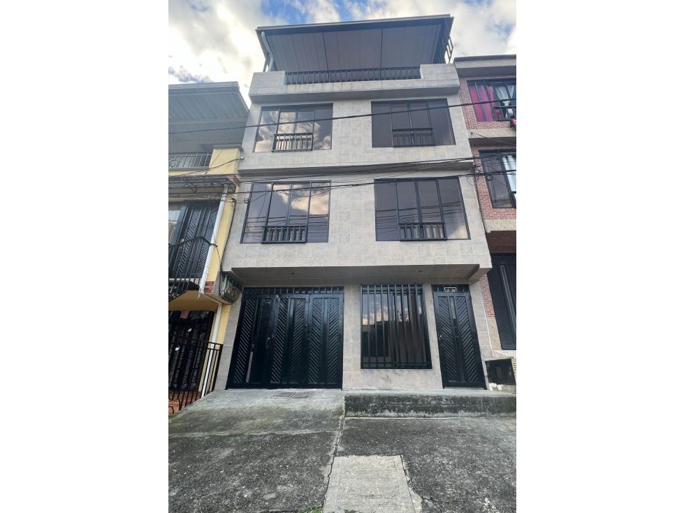 Edificio en venta Risaralda Pereira San Jose 90 m2 Habitaciones 4 Baños 4 Garajes 2 Precio $360000000