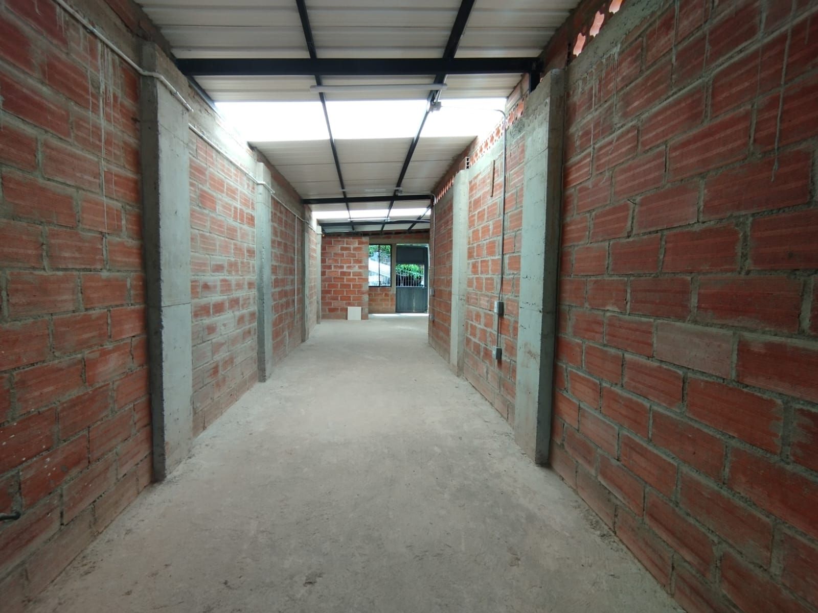 Local en arriendo Antioquia Medellín La Candelaria 80 m2 Habitaciones 0 Baños 1 Garajes 0 Precio $2500000