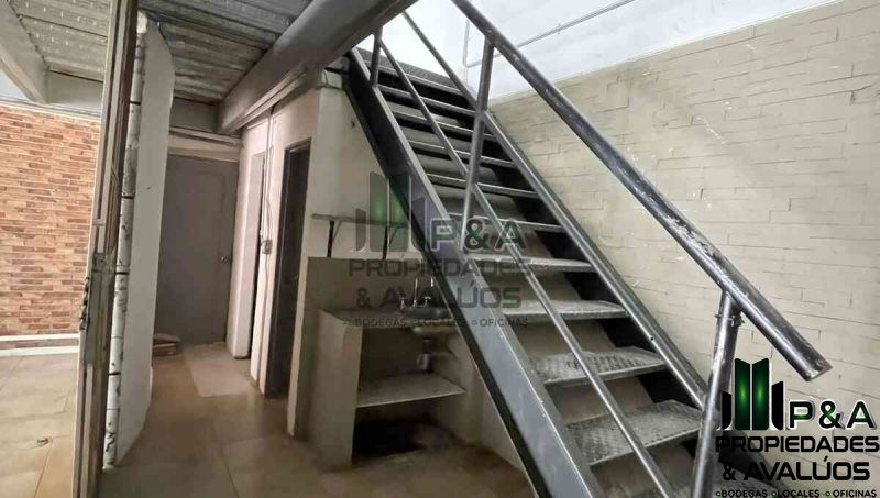 Local en arriendo Antioquia Medellín Guayaquil 156 m2 Habitaciones 0 Baños 2 Garajes 0 Precio $10500000