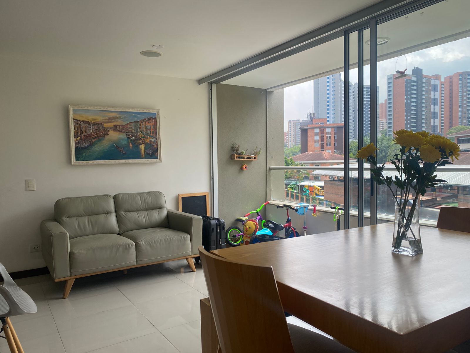 Apartamento en venta Antioquia Envigado Loma Del Atravesado 75 m2 Habitaciones 2 Baños 2 Garajes 2 Precio $535000000