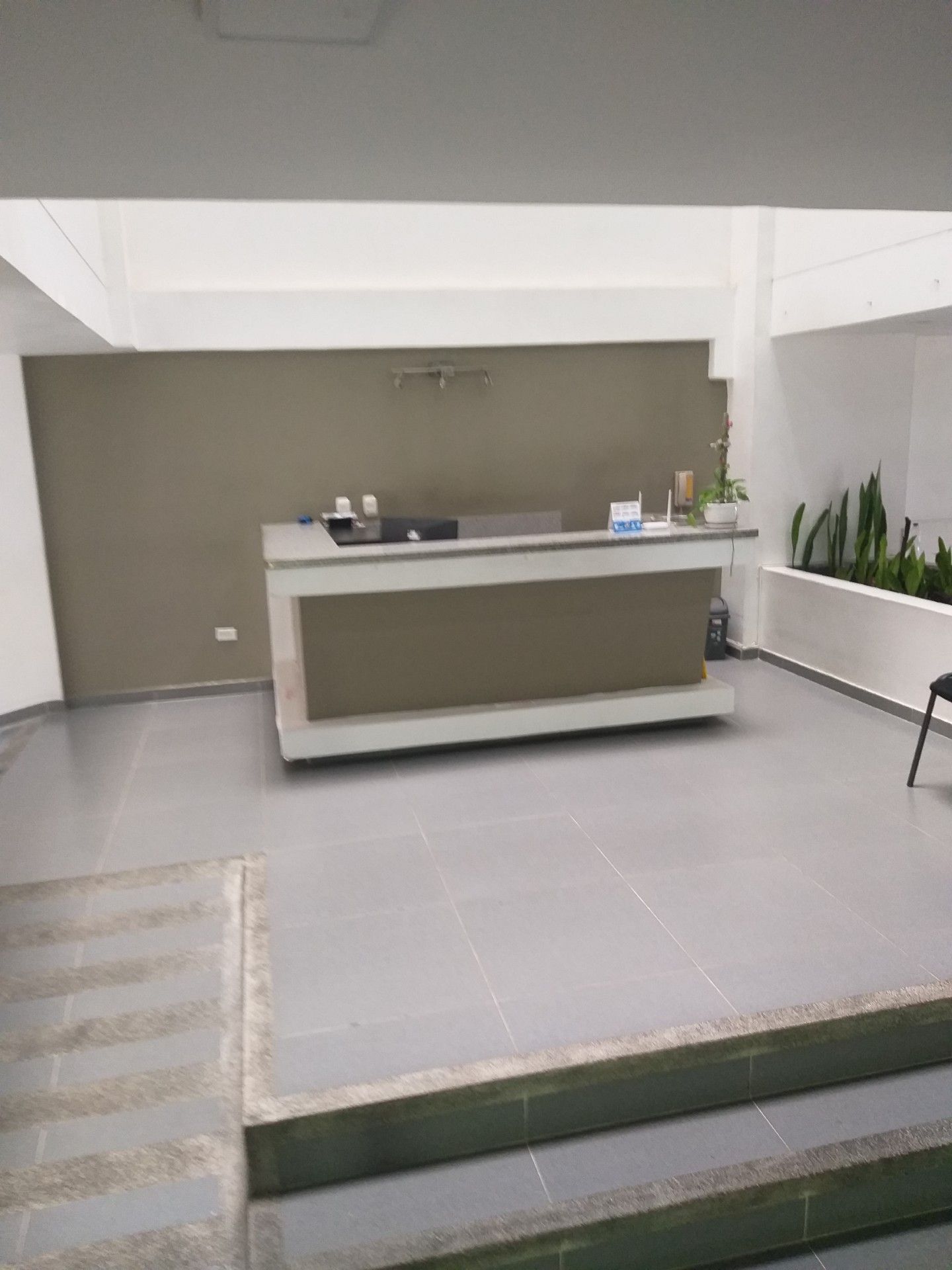Oficina en arriendo Valle Del Cauca Cali San Vicente 136 m2 Habitaciones 0 Baños 3 Garajes 1 Precio $3000000