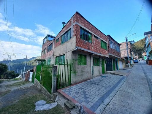 Casa en venta Cundinamarca Bogotá Tivaque 230 m2 Habitaciones 6 Baños 3 Garajes 1 Precio $220000000
