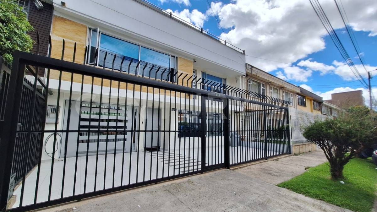 Casa en venta Cundinamarca Bogotá Quinta Paredes 600 m2 Habitaciones 11 Baños 11 Garajes 2 Precio $3500000000