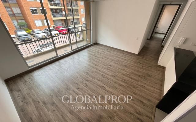 Apartamento en venta Cundinamarca Madrid Las Nieves 72 m2 Habitaciones 3 Baños 2 Garajes 2 Precio $265000000