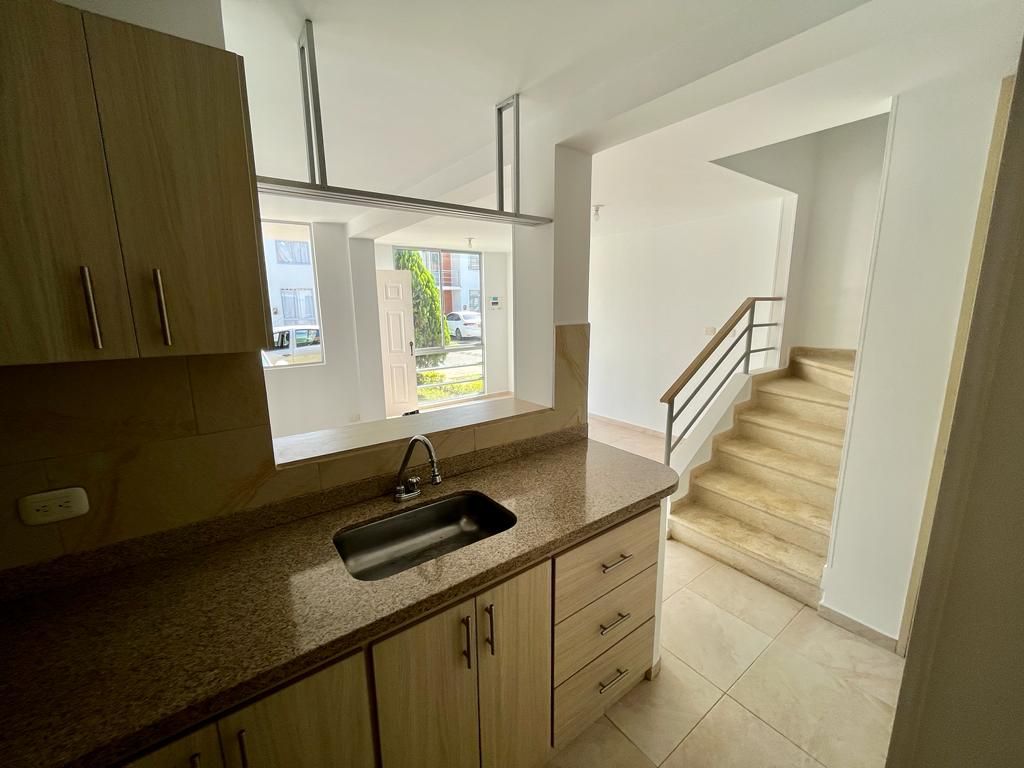 Casa en venta Risaralda Pereira Galicia 90 m2 Habitaciones 4 Baños 4 Garajes 2 Precio $420000000