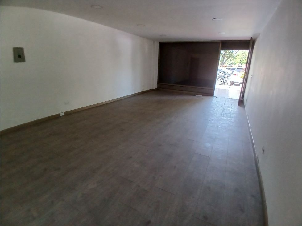 Local en venta Antioquia Medellín Suramericana 40 m2 Habitaciones 0 Baños 1 Garajes 1 Precio $370000000