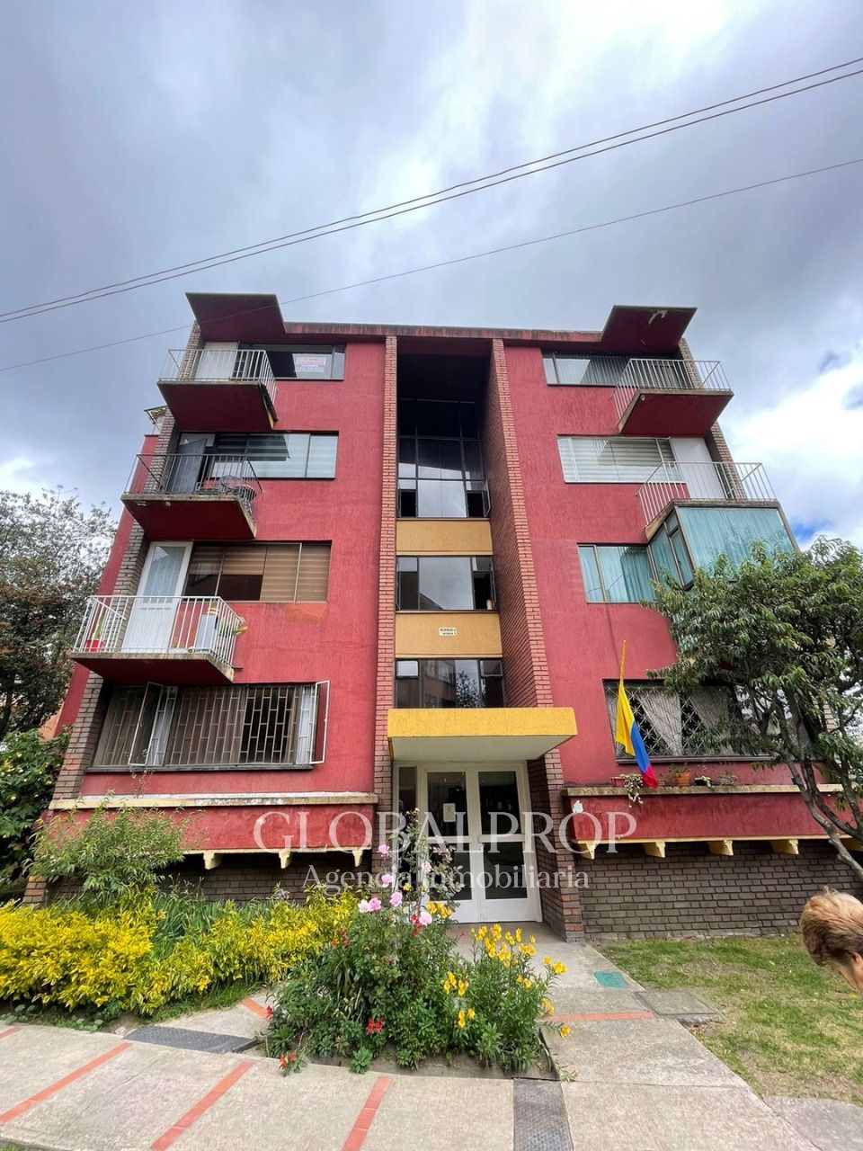 Apartamento en venta Cundinamarca Bogotá Modelo Sur 102 m2 Habitaciones 3 Baños 2 Garajes 1 Precio $380000000