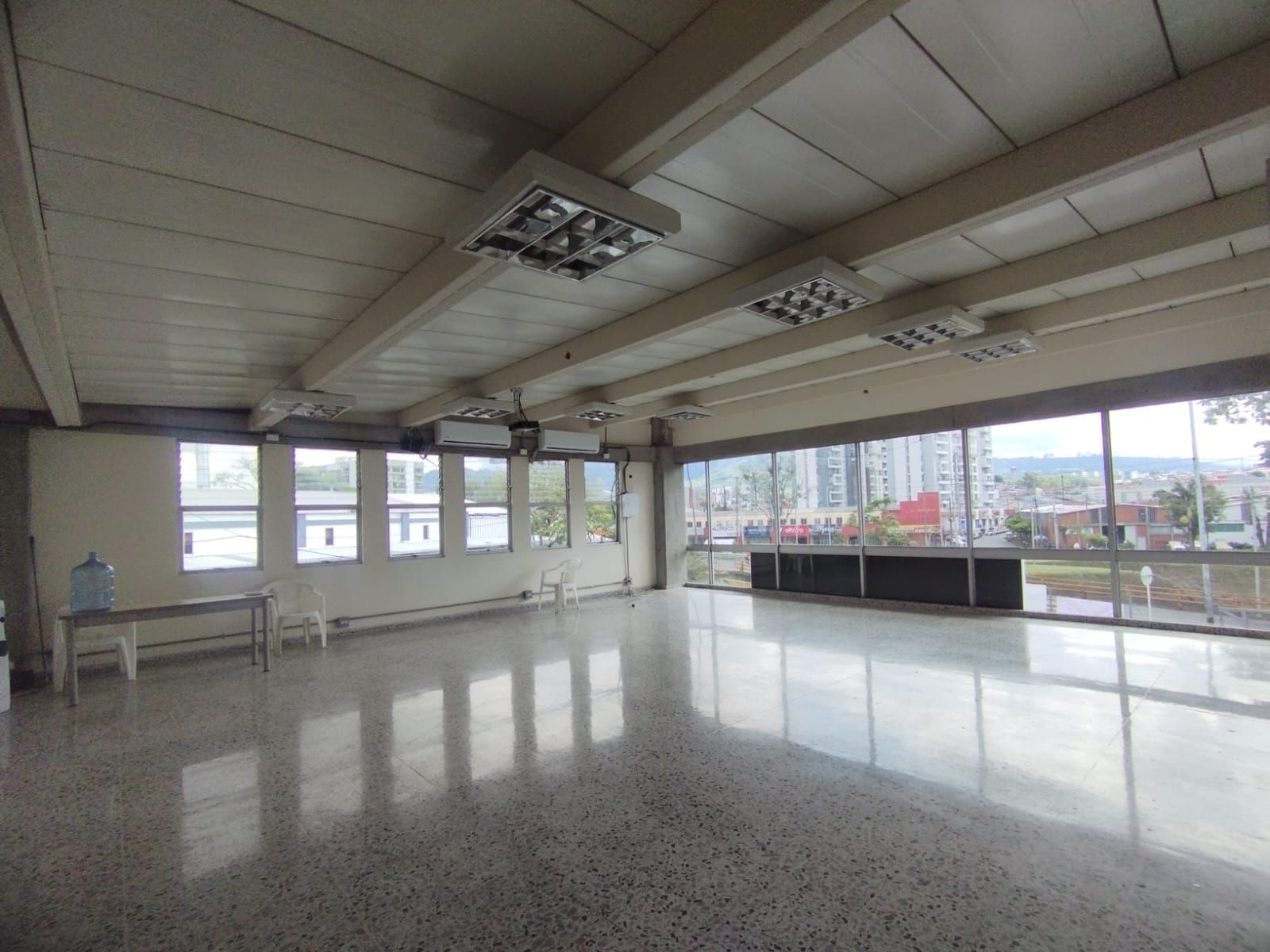 Local en arriendo Risaralda Dosquebradas Ub Maracay 224 m2 Habitaciones 0 Baños 0 Garajes 8 Precio $6170000