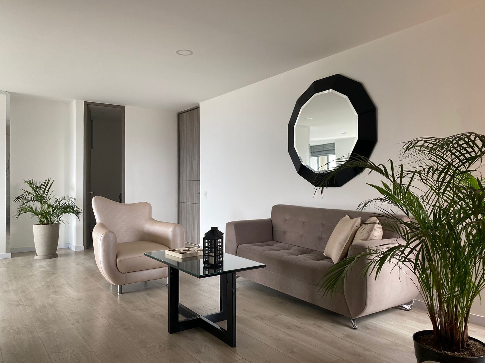 Apartamento en arriendo Antioquia Envigado La Sebastiana 140 m2 Habitaciones 3 Baños 6 Garajes 3 Precio $6950000