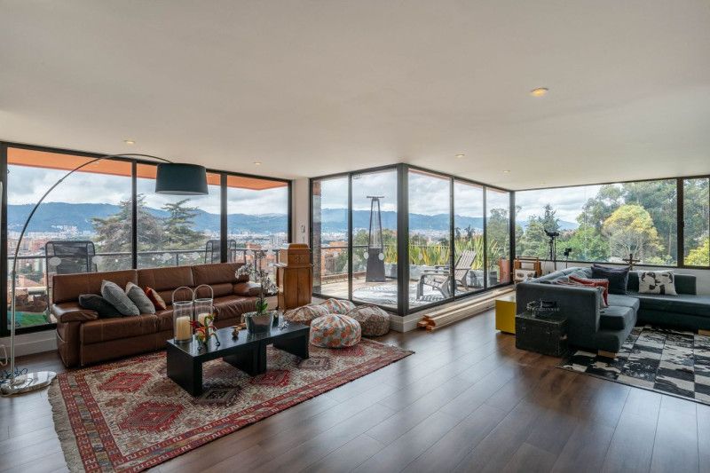 Apartamento en venta Cundinamarca Bogotá Niza Suba 415 m2 Habitaciones 4 Baños 5 Garajes 3 Precio $2350000000