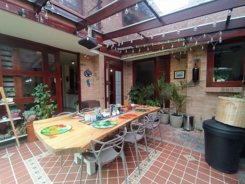 Casa en venta Cundinamarca Chía Cr Los Nogales 229 m2 Habitaciones 3 Baños 4 Garajes 2 Precio $1100000000