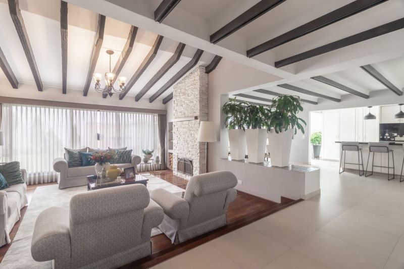 Casa en venta Cundinamarca Bogotá Mónaco 288 m2 Habitaciones 4 Baños 4 Garajes 5 Precio $2700000000